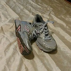 Saucony running sneakers